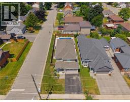 63A CLENCH Avenue - 41