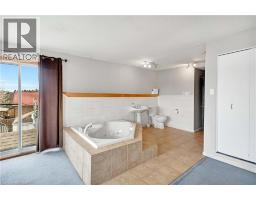 371 OTTAWA Street S - 24