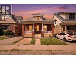 104 MARY Street - 1