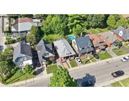 104 MARY Street - 10