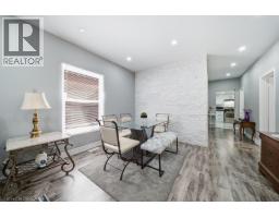 104 MARY Street - 19