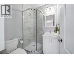 104 MARY Street - 22