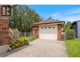 404 GREY Street - 11
