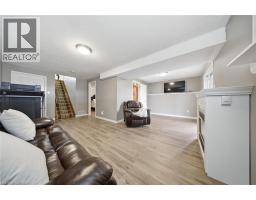 37 ANASTASIA Crescent - 19
