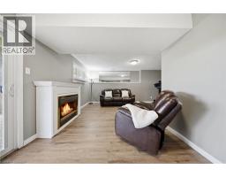 37 ANASTASIA Crescent - 20