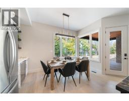 163 PARKSIDE Drive - 18