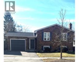 104 VISCOUNT Road - 1