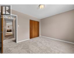104 VISCOUNT Road - 25