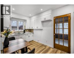 35 EIGHTH Avenue - 7