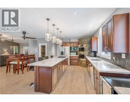 156 ST JOHNS Road W - 12