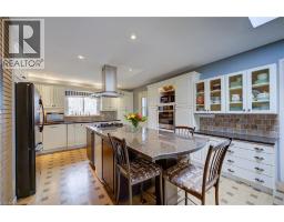 9 SUMMERHAYES Crescent - 9