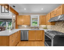 60A DUNDAS Street W - 12
