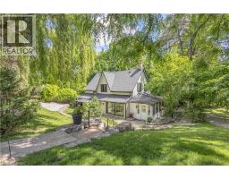 60A DUNDAS Street W - 4