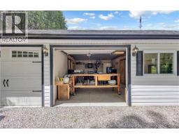 60A DUNDAS Street W - 41