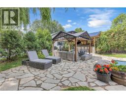 60A DUNDAS Street W - 42