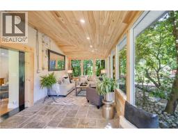 60A DUNDAS Street W - 6