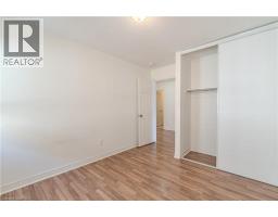 77 BARLOW Place - 23