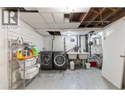 134 QUEENSWAY Drive - 44