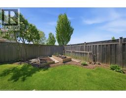 8 QUEENSWAY Drive - 38