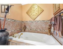 14 THISTLEDOWN Drive - 25