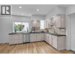 1 ALEXANDER Street - 9
