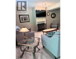 18 MAICH Crescent - 19