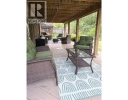 18 MAICH Crescent - 24