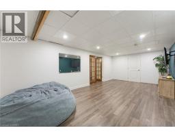 5 KEELER Place - 32