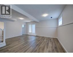 9 WINDING Way - 33