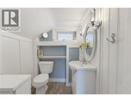 7 LORIMER Street - 7