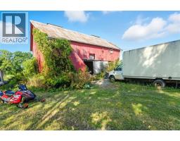 1764 CONCESSION 7 - 32