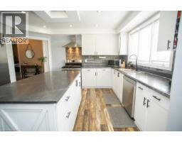 7 COOPER Court - 9