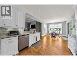 12 ELLINGTON Place - 12