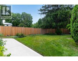 8 AVONDALE Crescent - 35