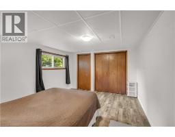 60 BROWN Avenue - 32