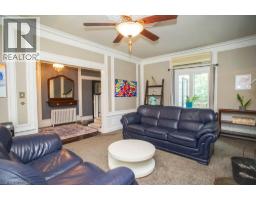 116 DUFFERIN Avenue - 7