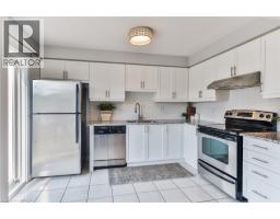 3 DWYER Court - 10