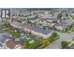 3 DWYER Court - 33