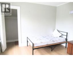 196 WELLINGTON Street - 17
