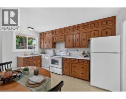 21 BRIER Crescent - 10