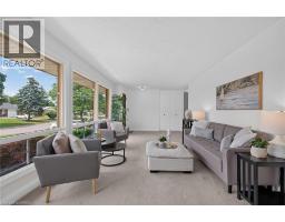 21 BRIER Crescent - 4