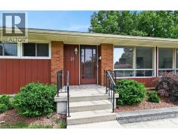 21 BRIER Crescent - 45