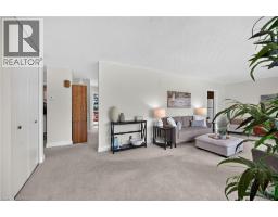 21 BRIER Crescent - 7
