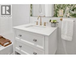 256 BOWMAN Street - 25