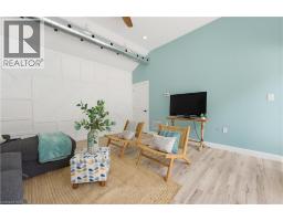 131 MAPLE Avenue N - 42
