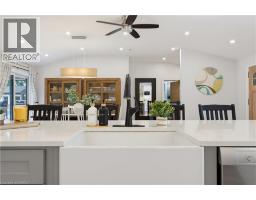 131 MAPLE Avenue N - 9