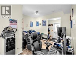 34 YOUNG Street - 23