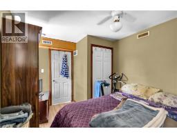 34 YOUNG Street - 37