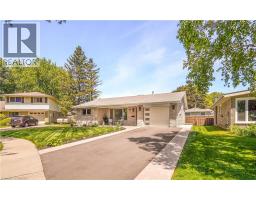 33 TANGLEWOOD Terrace - 1