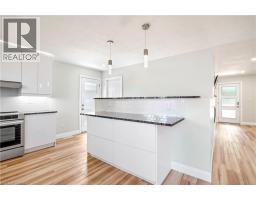 33 TANGLEWOOD Terrace - 13